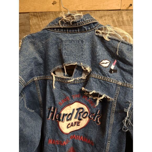 Hard Rock Cafe Nassau Bahamas Custom Large (L) Jean Jacket, Ripped Lips Lipstick - Picture 6 of 8